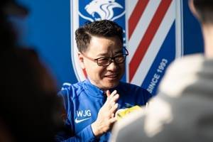 沪媒:申花客战浙江队要在赛前24小时才能抵达湖州 曾提议延期
