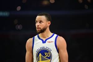 CJ:库里在34岁将自己的比赛提升到新的层次 想想都觉得太疯狂了