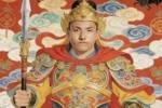 今日趣图：胡桑诺夫刚输完曼市德比回更衣室，打开手机一看天塌了
